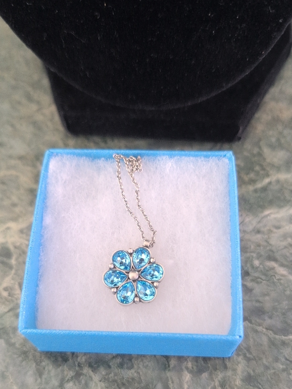 Touchstone Crystal "Belle Fleur" Necklace